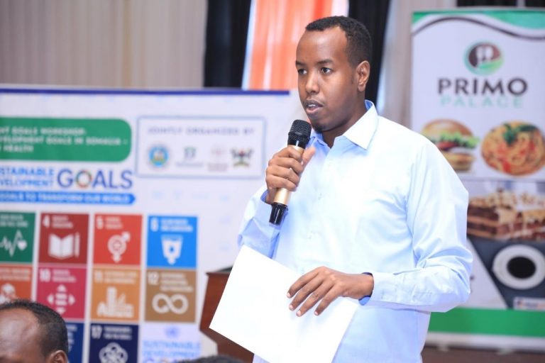 Project member Rage Adem gives introduction speech at the SDG workshop in Somalia.